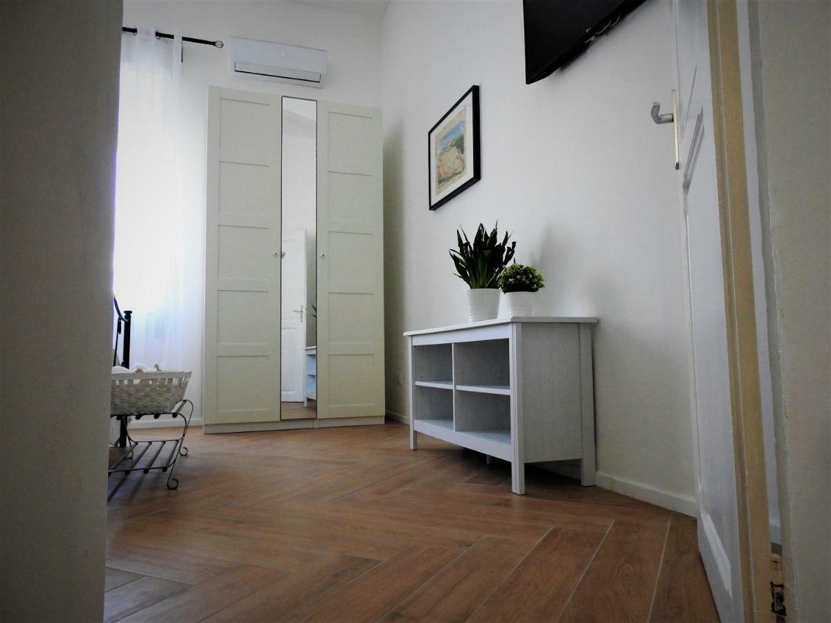 Casa Pinco Apartment Syracuse ภายนอก รูปภาพ